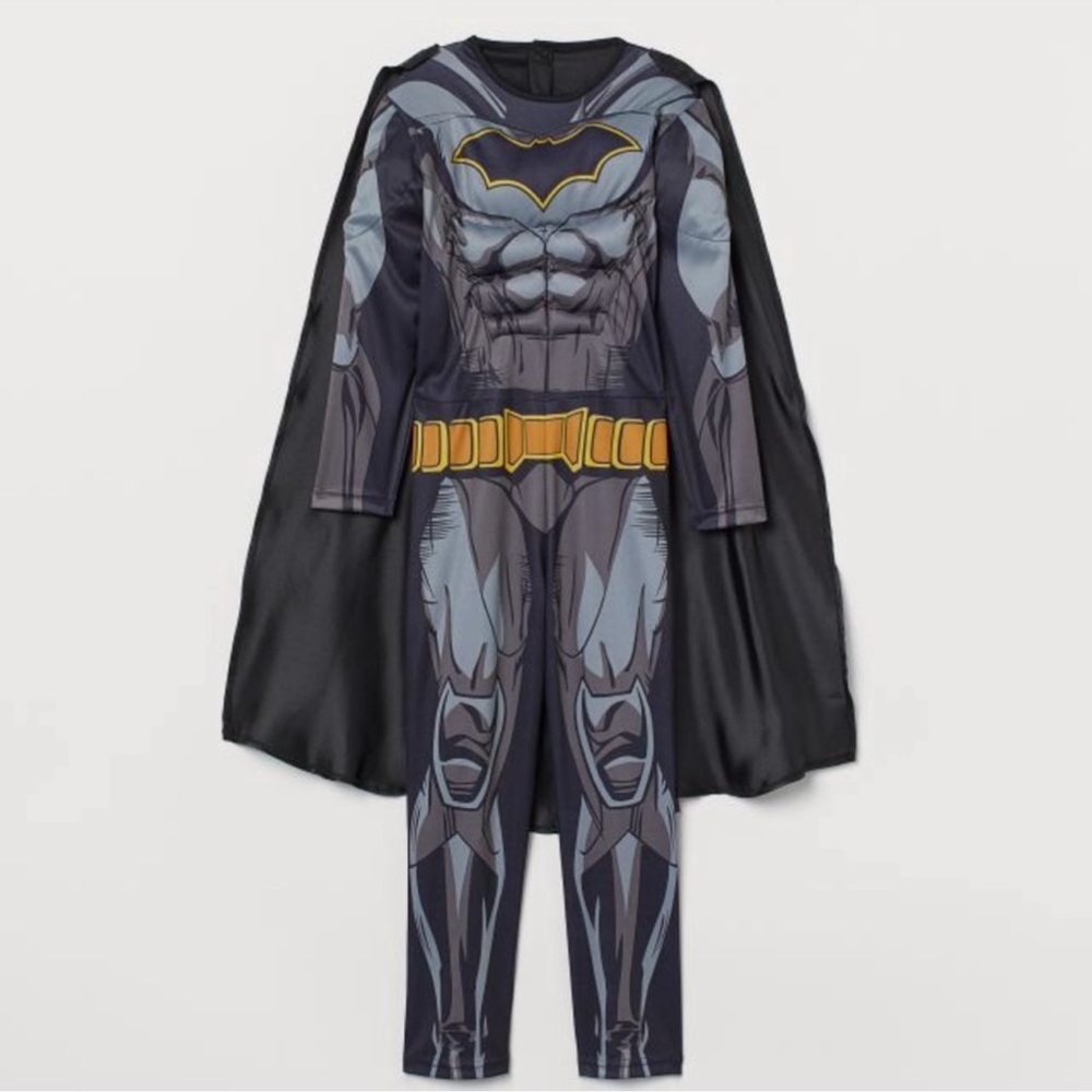 BATMAN Costume H&M - 6/8 Y